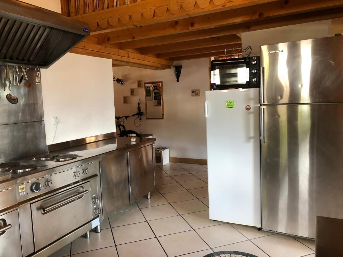 Central Hostel Châtel 외부 사진